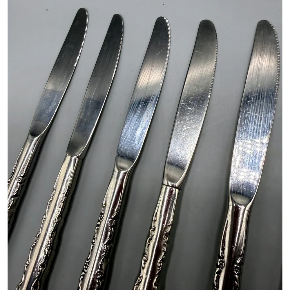 Unbranded set international