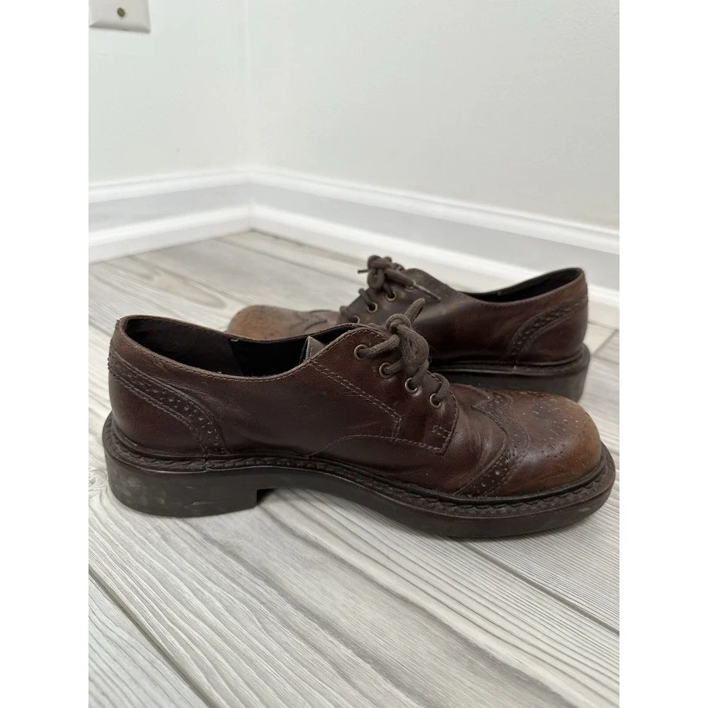 American Eagle Outfitters shape wingtip vintage