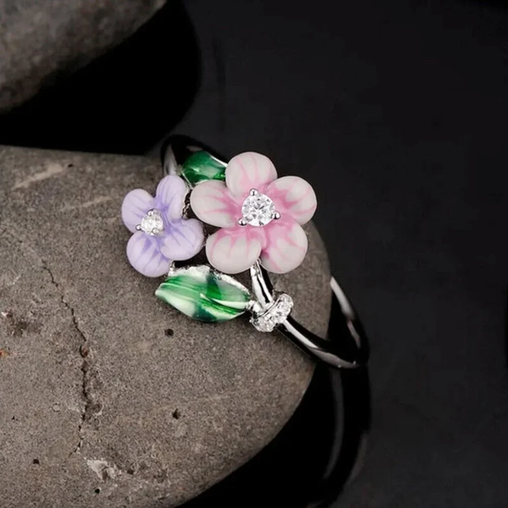 New Sterling Silver White Sapphire Flower Ring