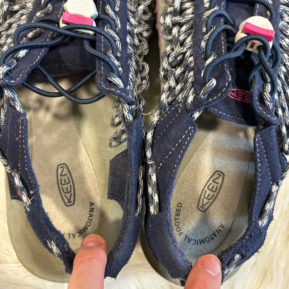KEEN Newport H2 Water Sandal Navy Pink Athletic Outdoor Women Size‎ 9.5