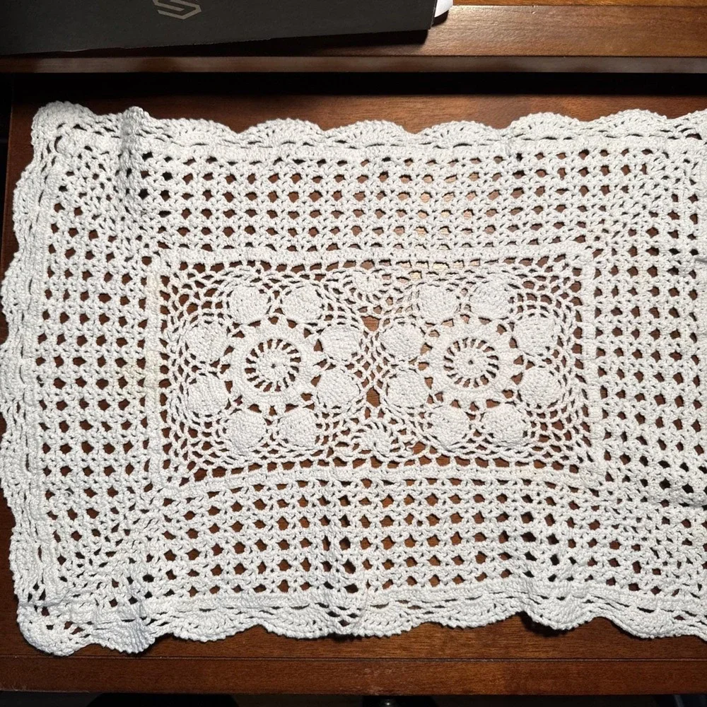 Set of 4 Vintage Hand Crocheted Doilies White Cotton Lace