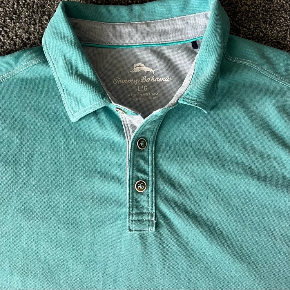Tommy Bahama button open