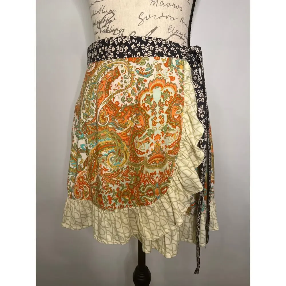 Urban Outfitters lay approximate skirt