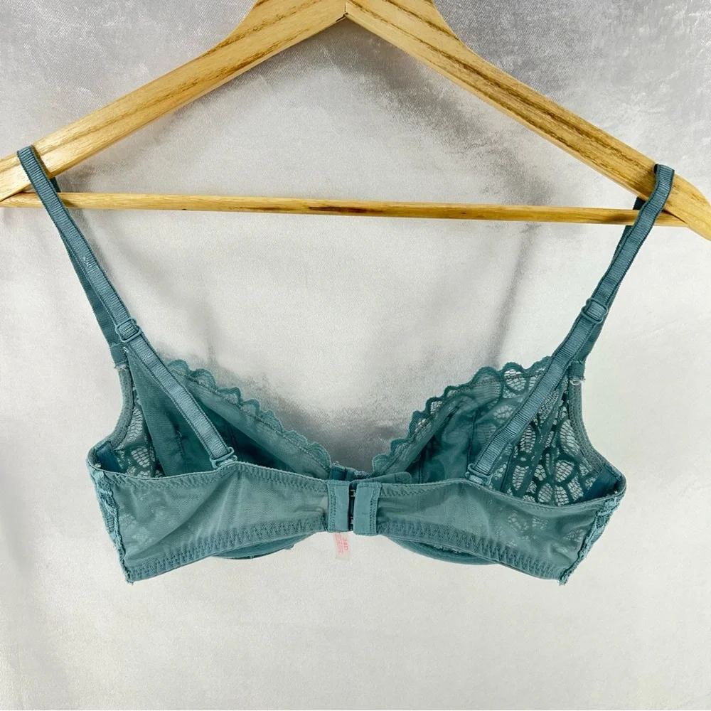 Victorias Secret chic underwire