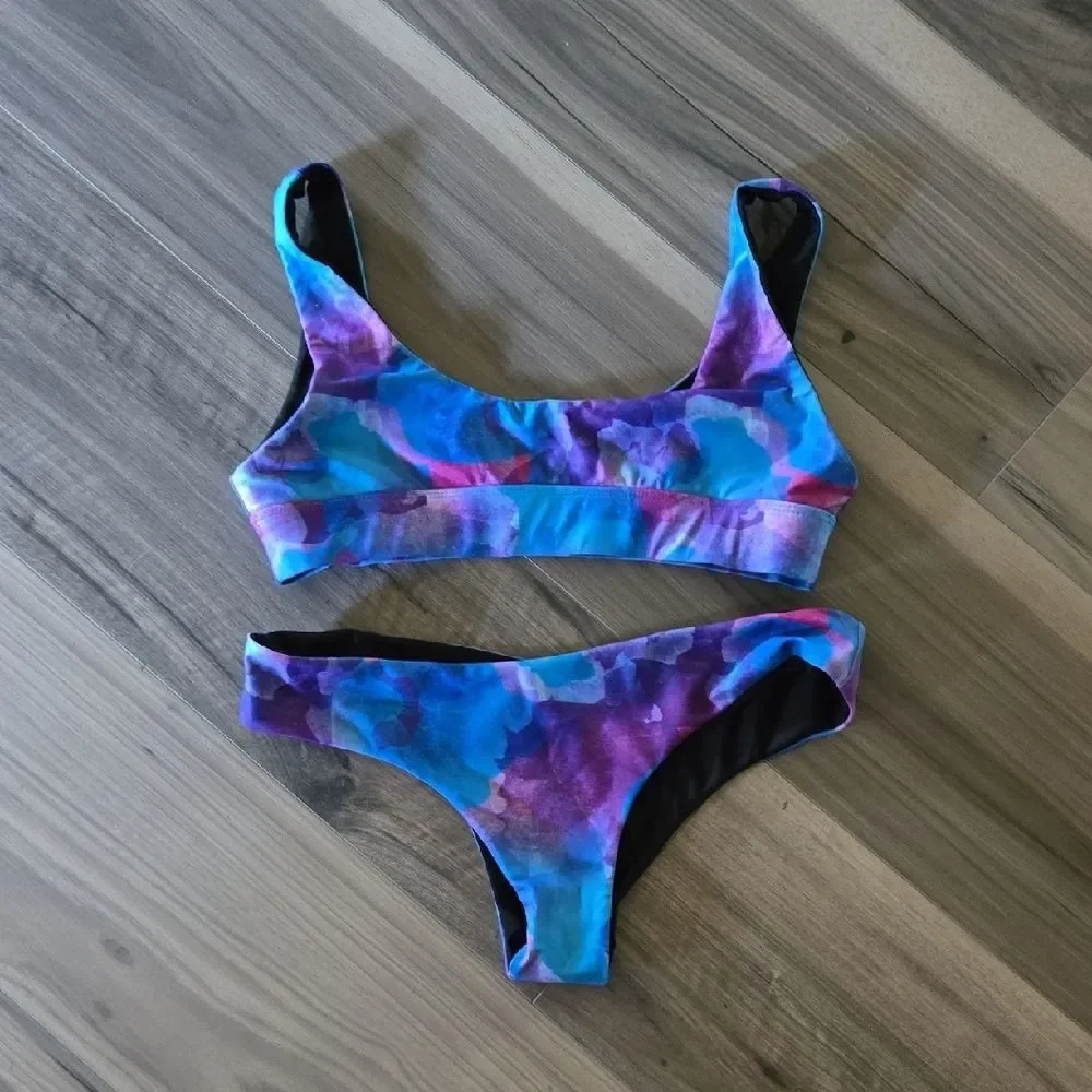 Kulani Kinis Bikini Set Women’s Tie-Dye Cheeky Thong Swimwear Bathing Suit XS/S