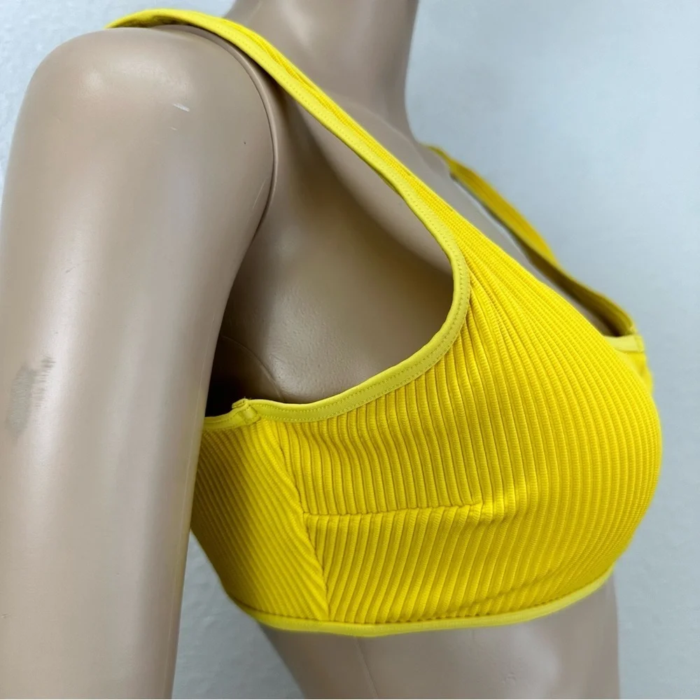 Hollister bright yellow