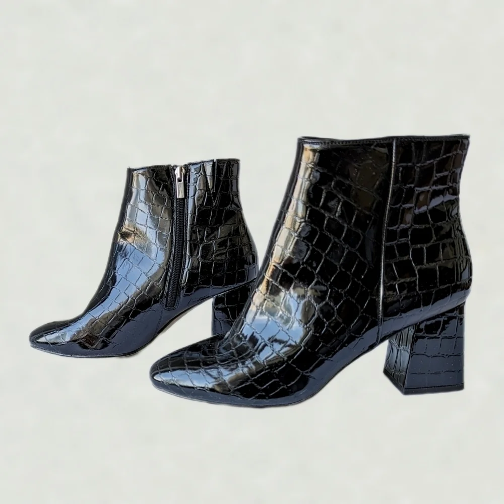 Eloquii glossy crocodile