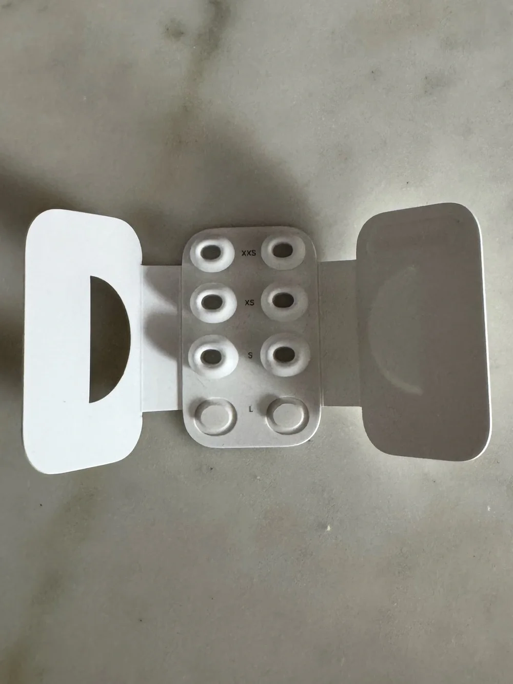 🆕 Apple AirPods Pro 3 earbud Ear Tip covers in XXS, XS and S
