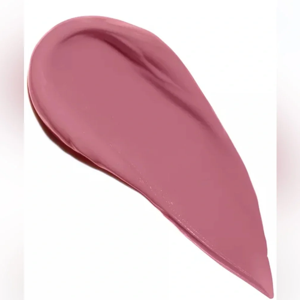 Buxom full plumping
