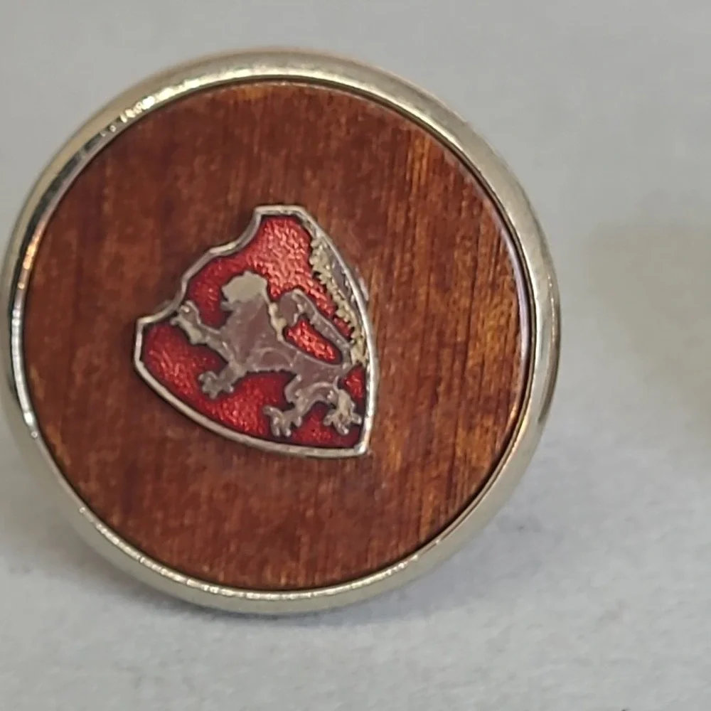 N/A these cufflinks
