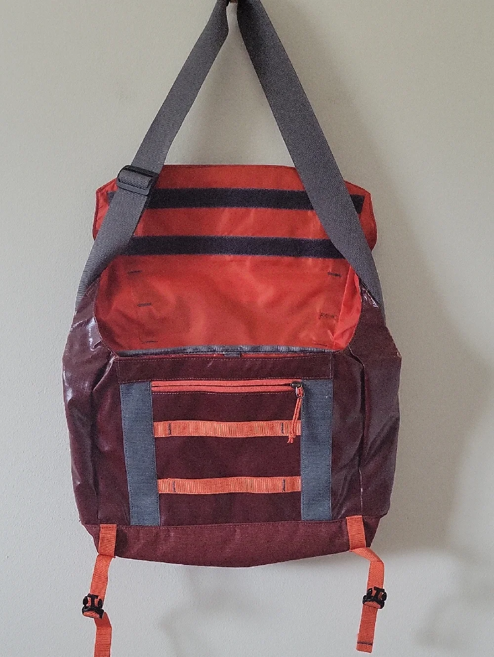 Patagonia guc messenger