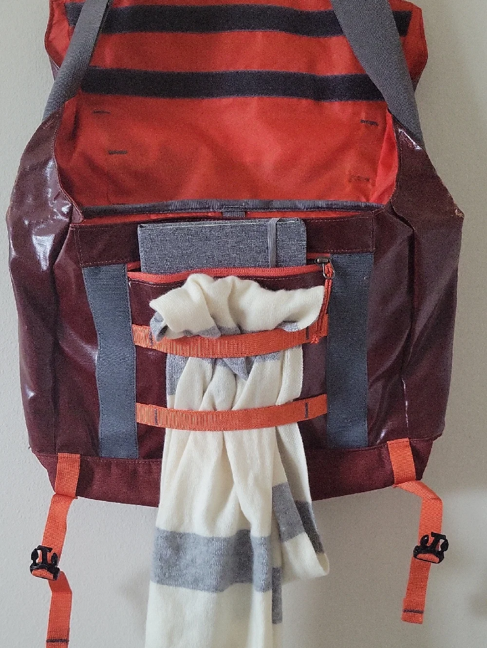 Patagonia guc messenger