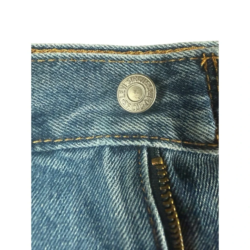 Levis description levi