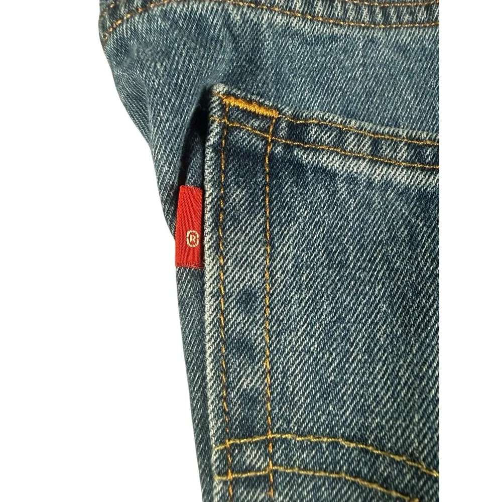 Levis description levi