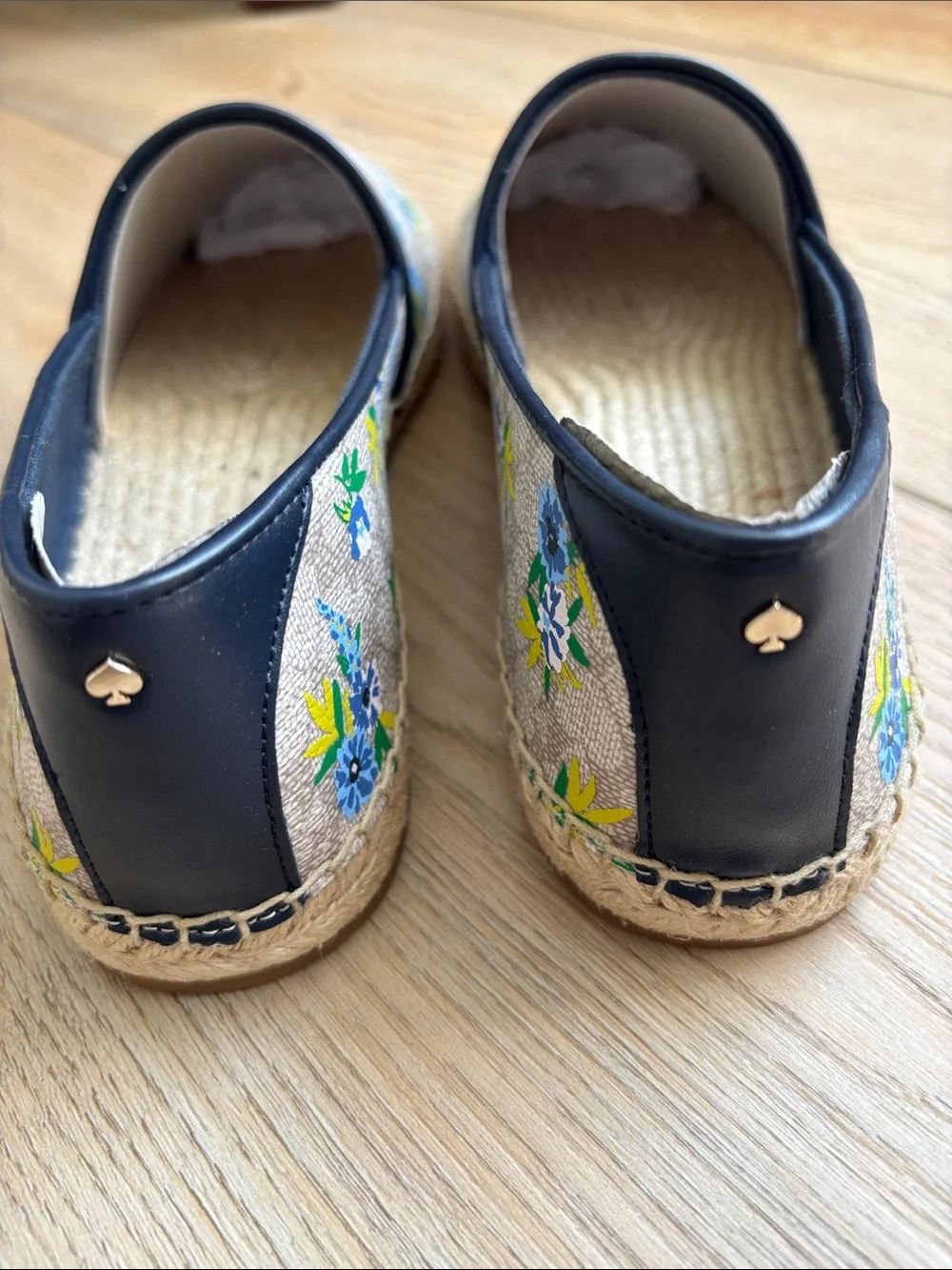 NWT Kate Spade Gwen Espadrilles Flats Coated Canvas Floral Beige Size 9