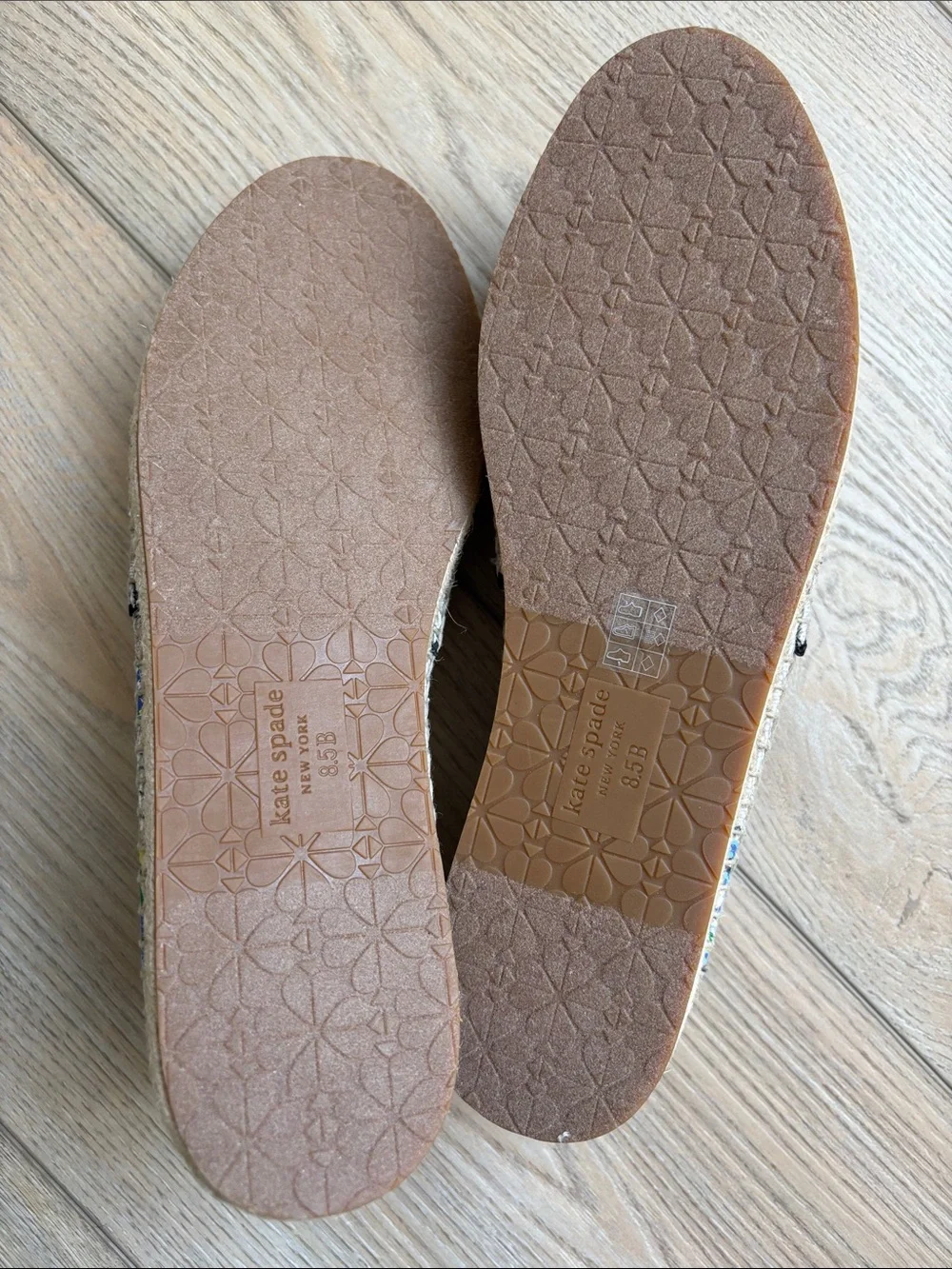 NWT Kate Spade Gwen Espadrilles Flats Coated Canvas Floral Beige Size 9