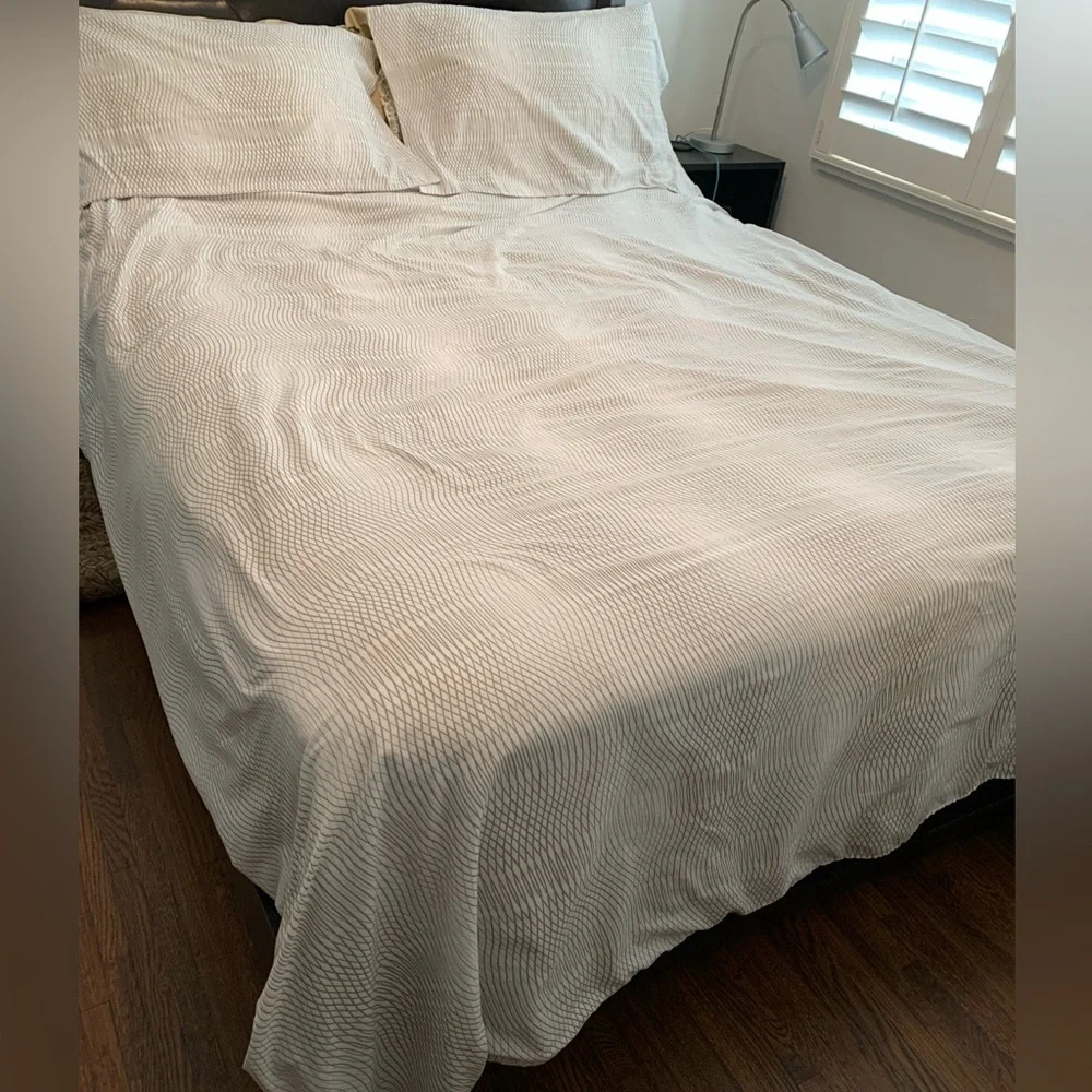 Queen Size Cotton Tan and Cream Duvet Cover and Pillow Cases