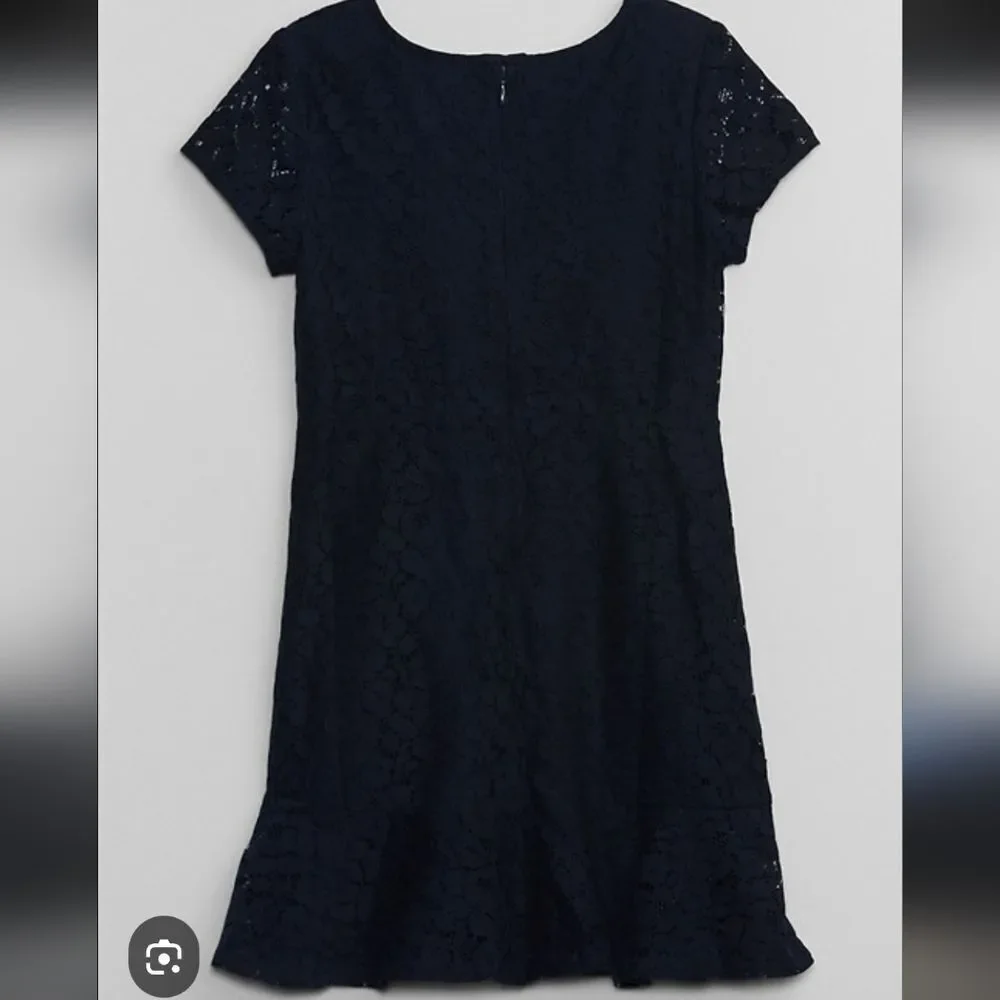 GAP charming black