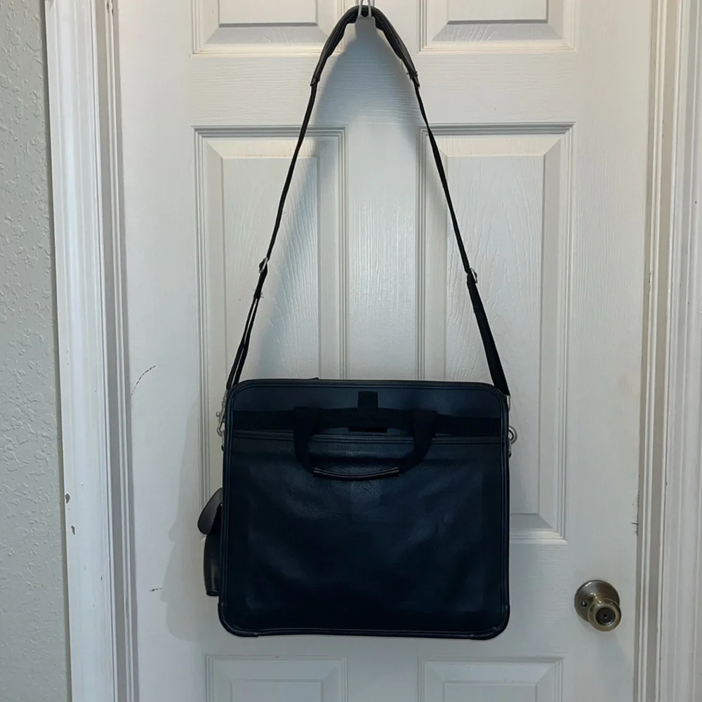 Targus leather bag