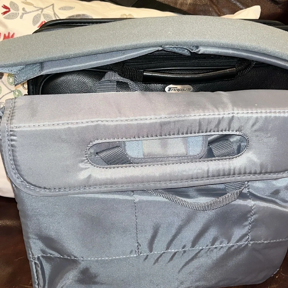 Targus leather bag
