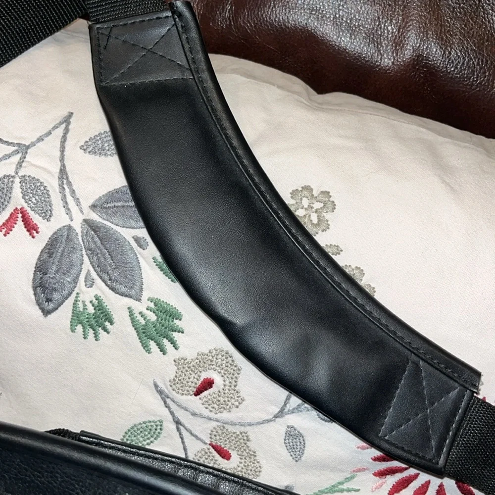 Targus leather bag