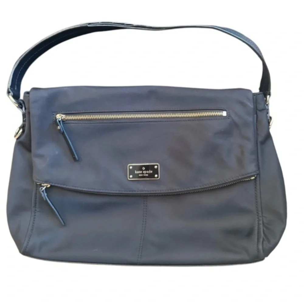 Kate Spade Shoulder Bag – Stylish Nylon & Leather Shoulder Purse
