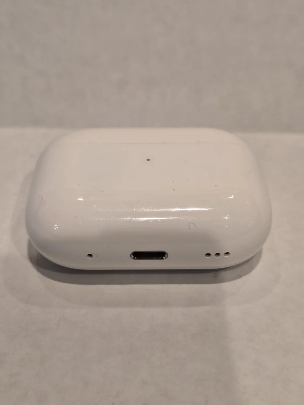 Apple sleek white