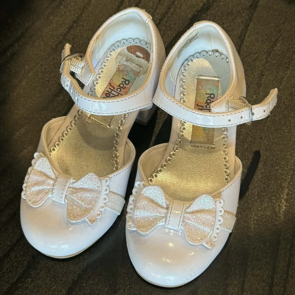 Rachel Shoes these elegant