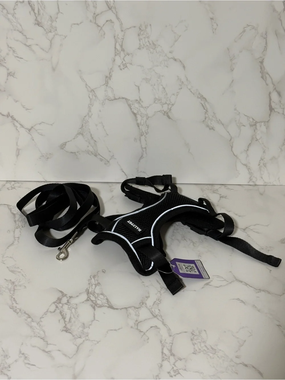 Halypet Cat Harness & Leash - Soft Vest - 360 Reflective - Size Medium - Black