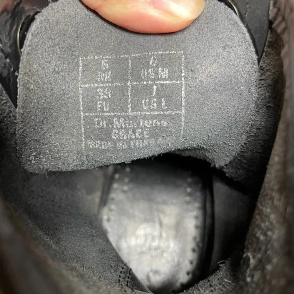 Dr. Martens sign used