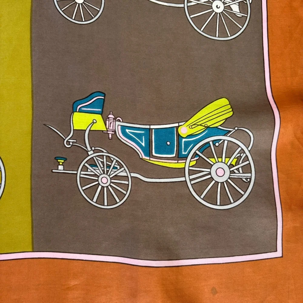 Unbranded lime #carriageprint marks