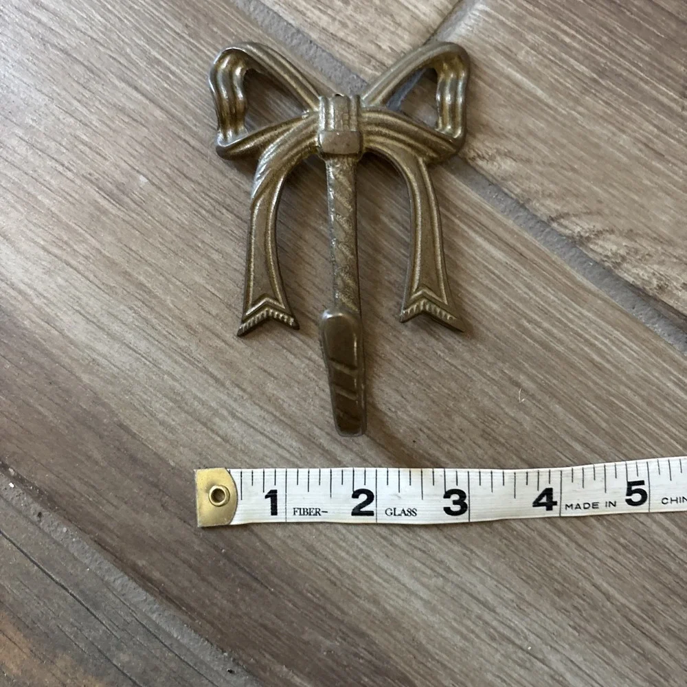 The Unbranded Brand mounted hook piece