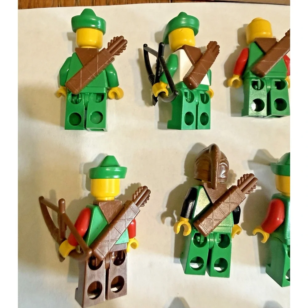 Lego 6071 Forestmen's‎ Crossing Forestwoman Minifigures Only Lot 1990