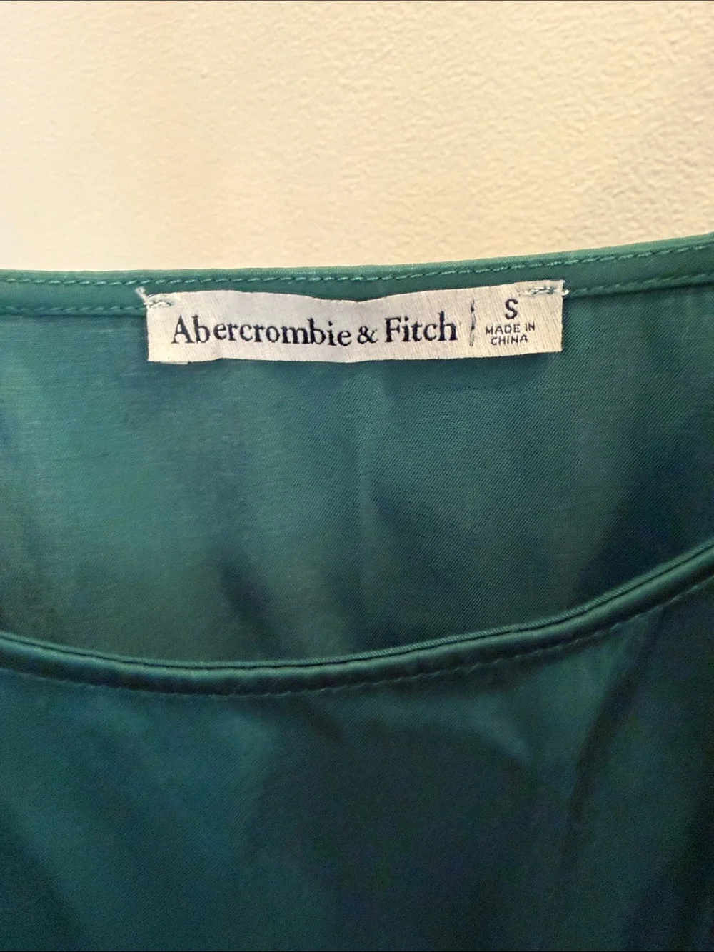Abercrombie & Fitch elegant emerald