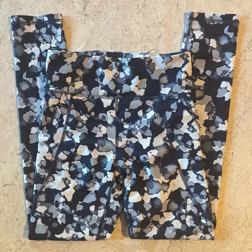 Old Navy Active girls size L (10/12) Powersoft Stylish Leggings‎ with pockets