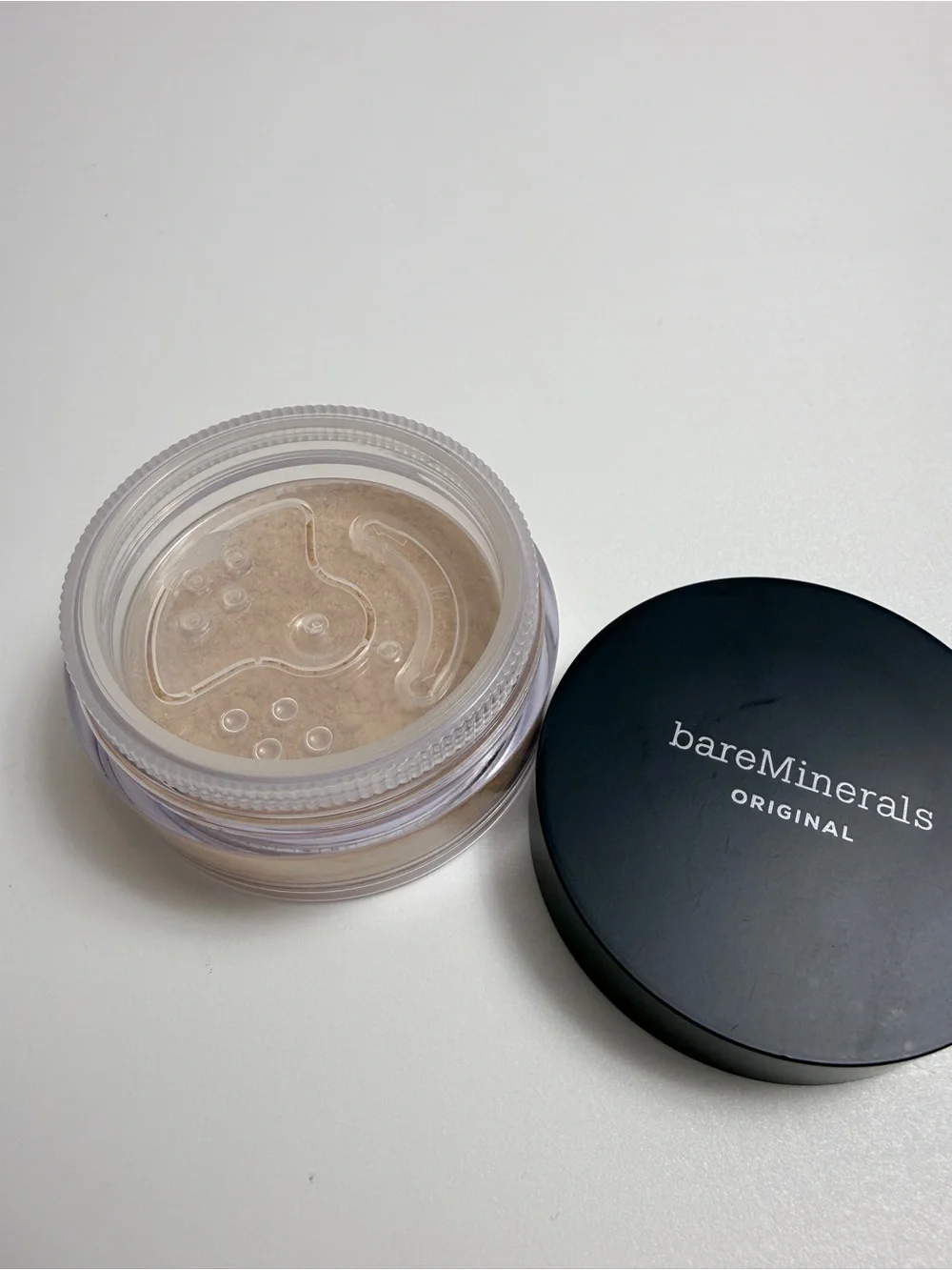 bareMinerals lightweight buildable