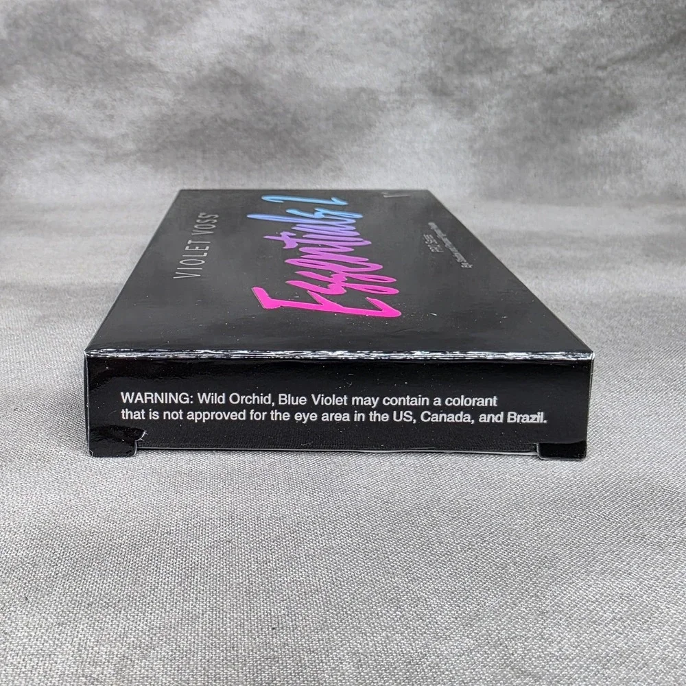 Eyeshadow violet voss