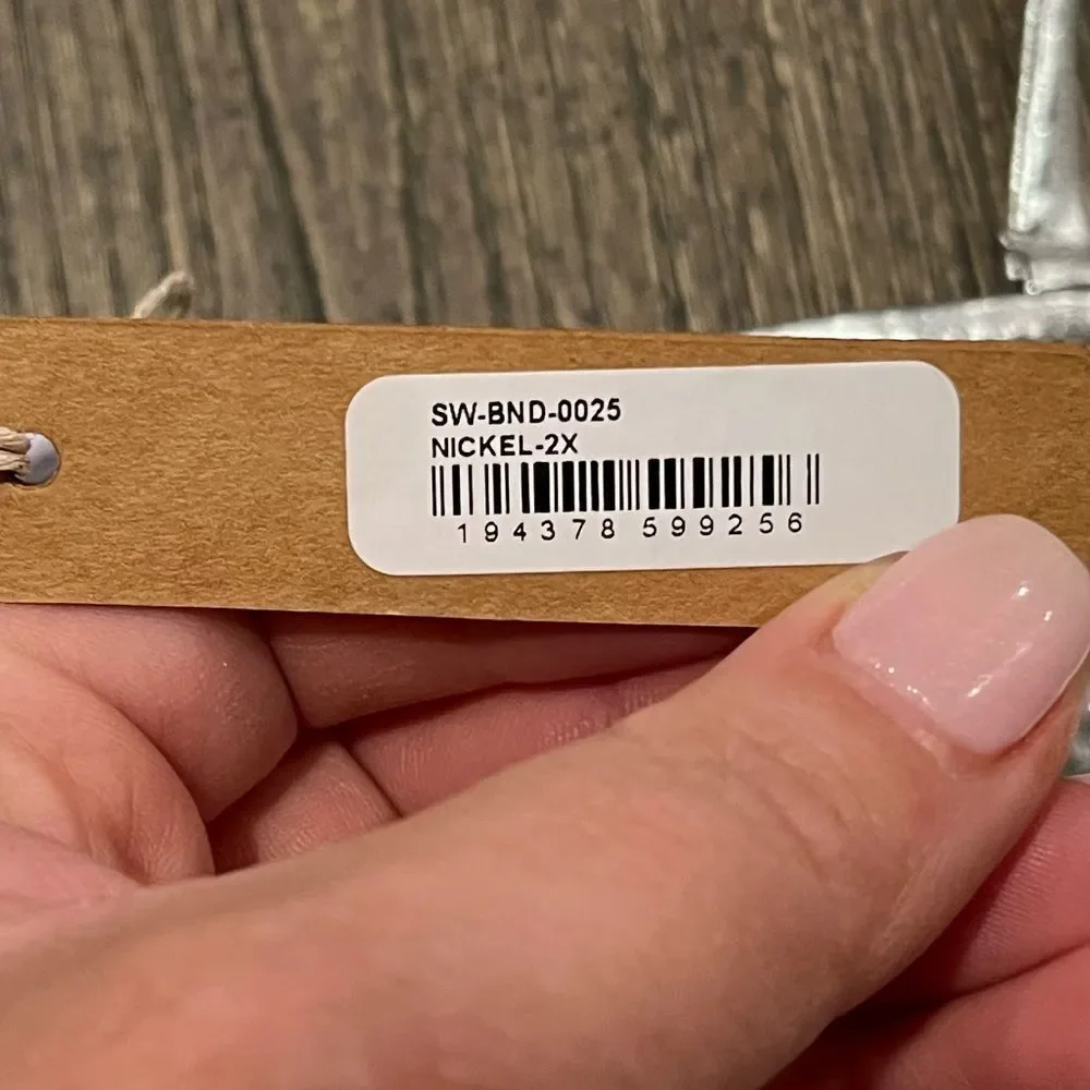 SKIMS strapless new tags