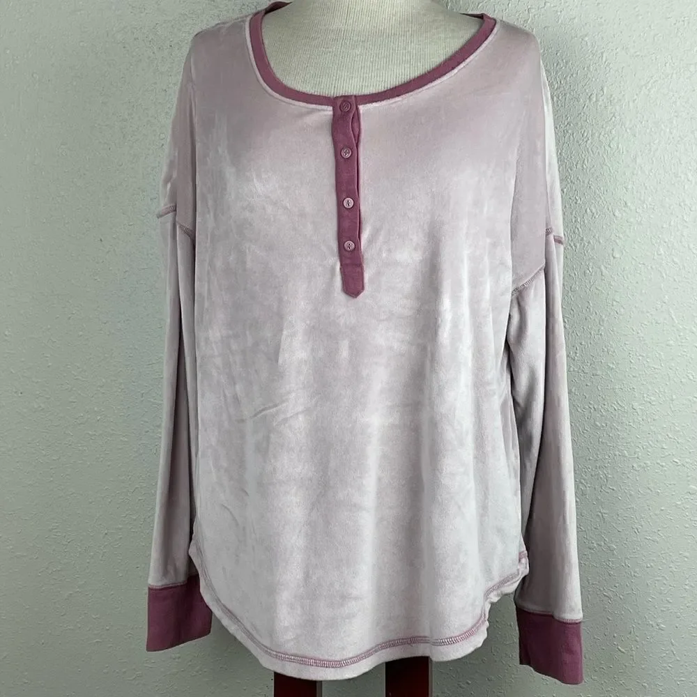 Pre-Owed Secret Treasures Pink Velour Pajama Set Size L