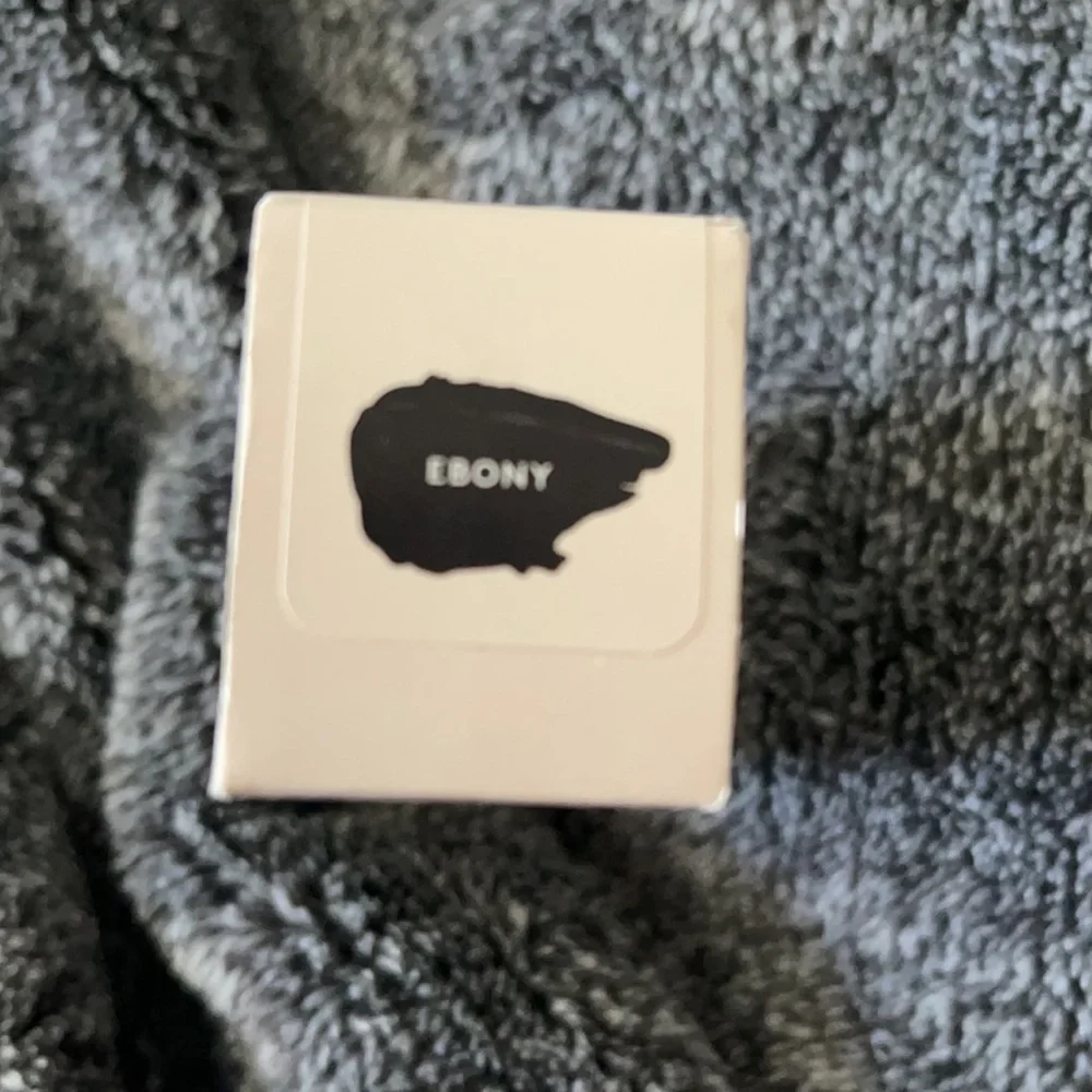 Fenty Beauty box color skin