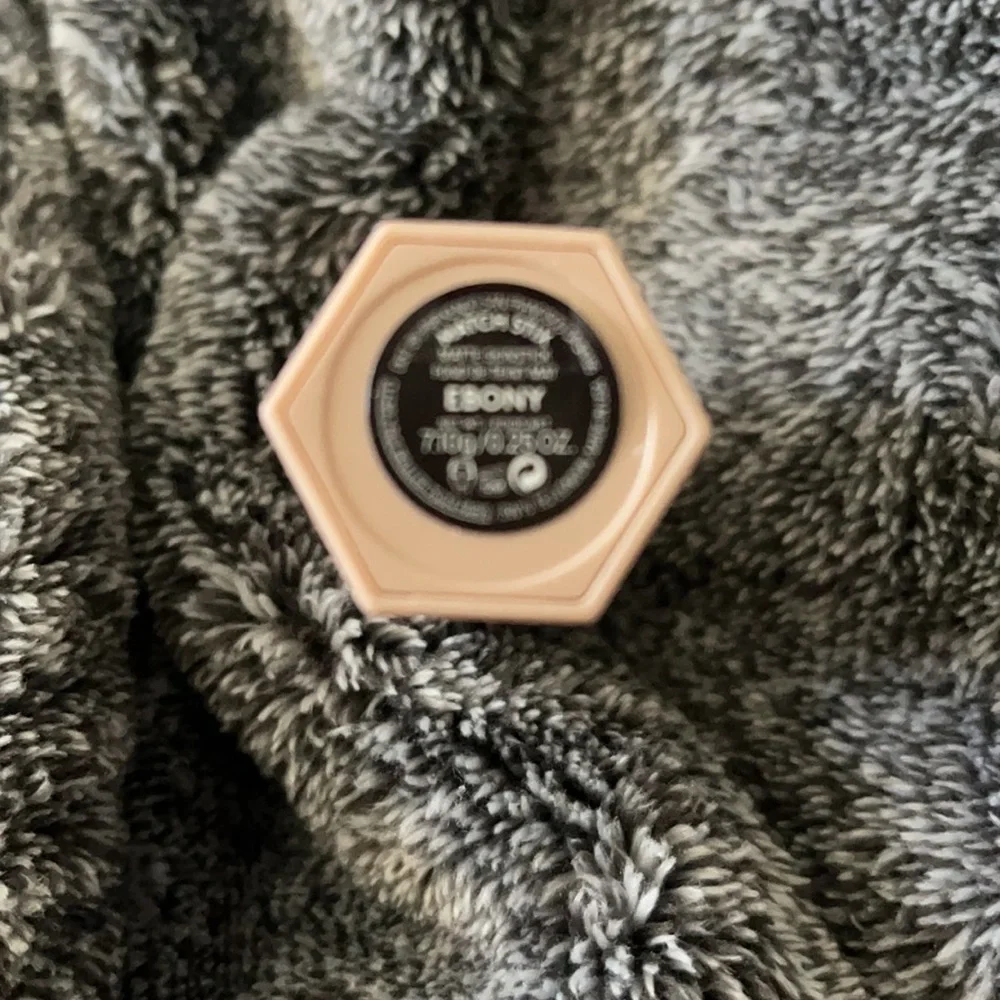Fenty Beauty skin box never
