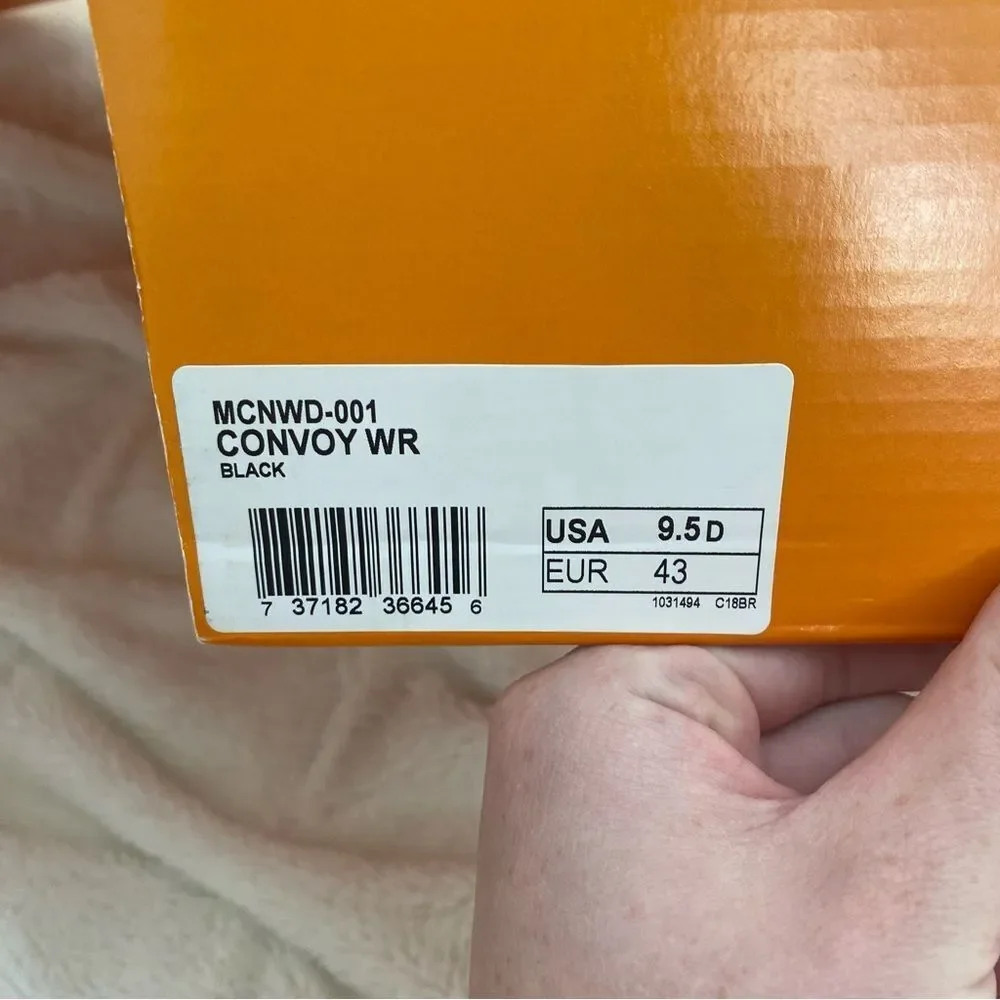 NIB Lugz Convoy Fleece 6-Inch lace-up Boot black NEVER WORN