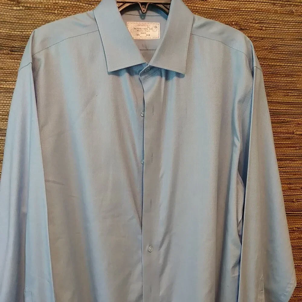 Lorenzo Uomo modern staple