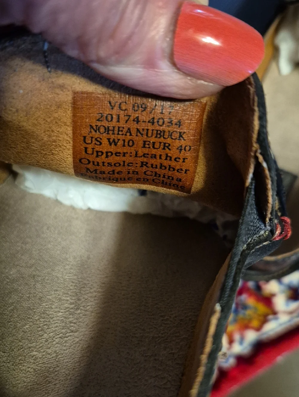 OluKai nohea nubuck