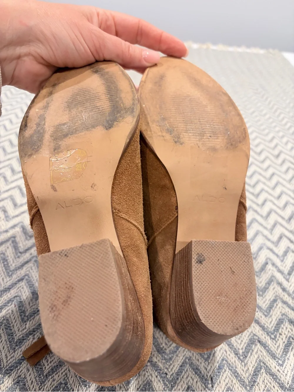 Aldo classic tan