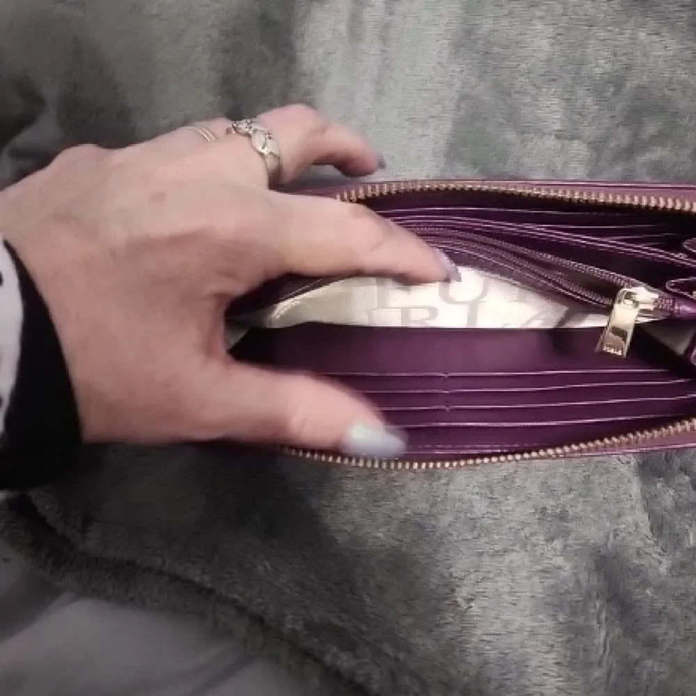 Furla wallet deep