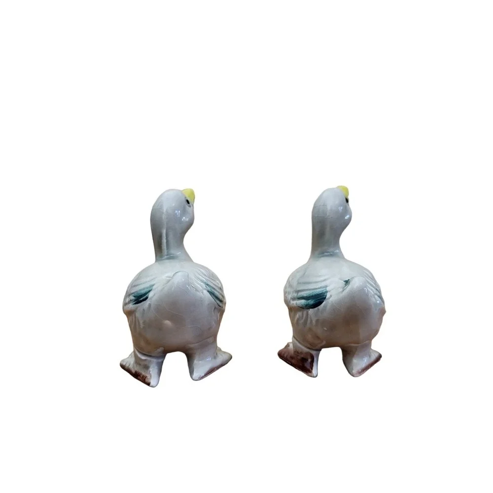 Pair of 2 Vintage Handpainted Duck Figurines‎ Japan 2.5