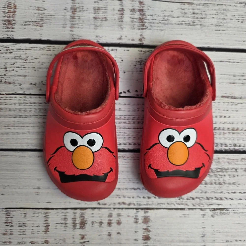 CROCS please because