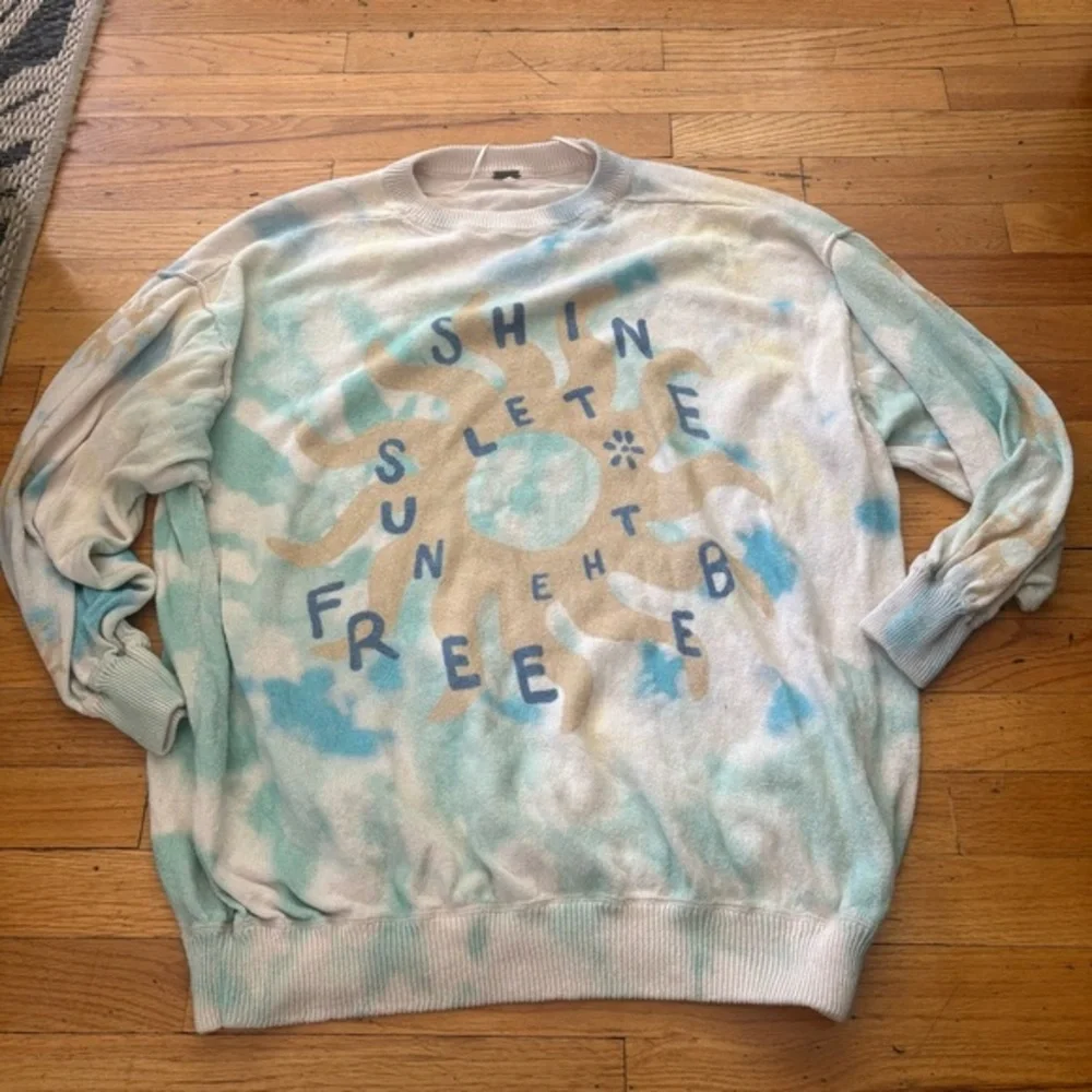 Free People Tie Die Graphic Sweater Size Small