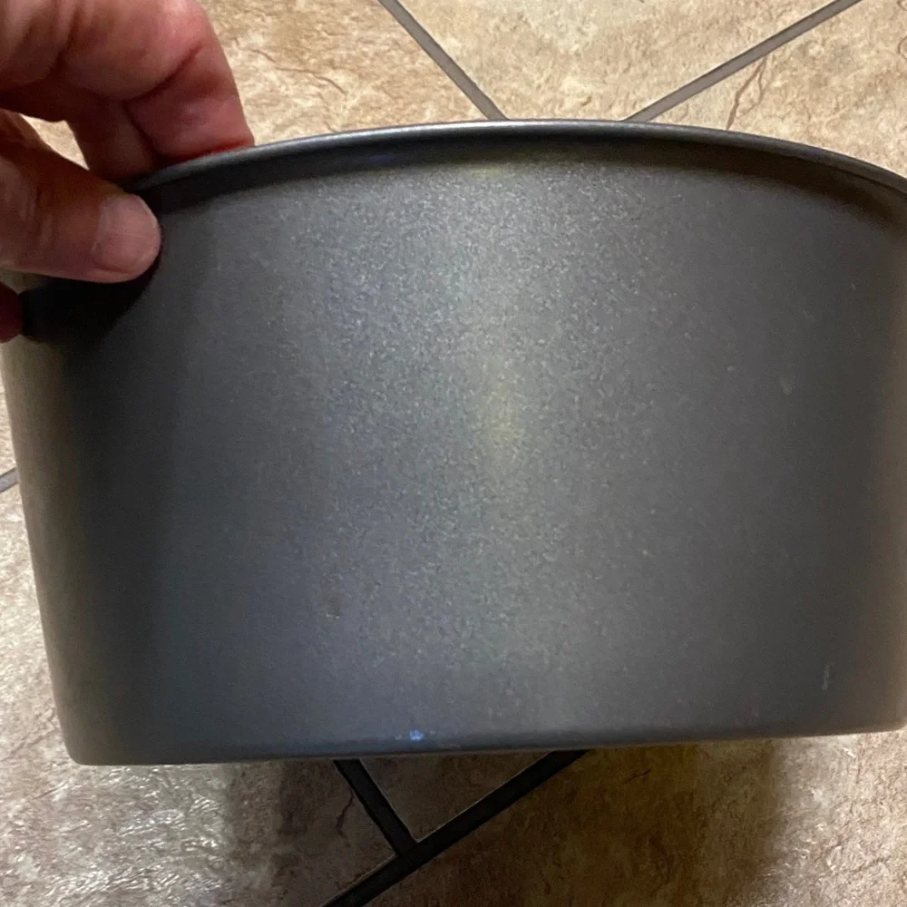 Premium Non-Stick Gray Bundt/Angel Food Cake Pan